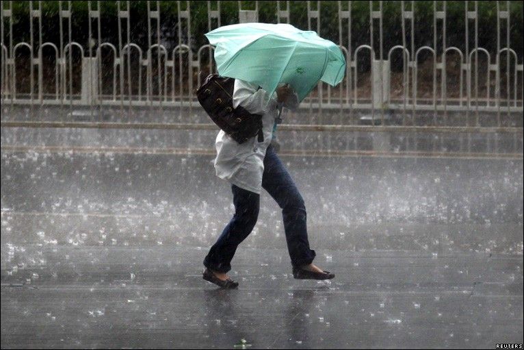 Avertizare meteo pentru București până vineri: Vor fi averse și furtuni