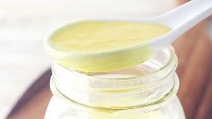 Cel mai bun dressing cu iaurt şi muştar. E simplu de preparat