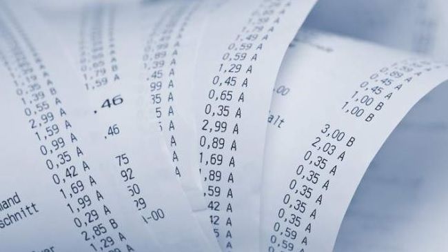 Dispar bonurile fiscale pe hârtie, la plata cu cardul. Probleme majore pentru clienți