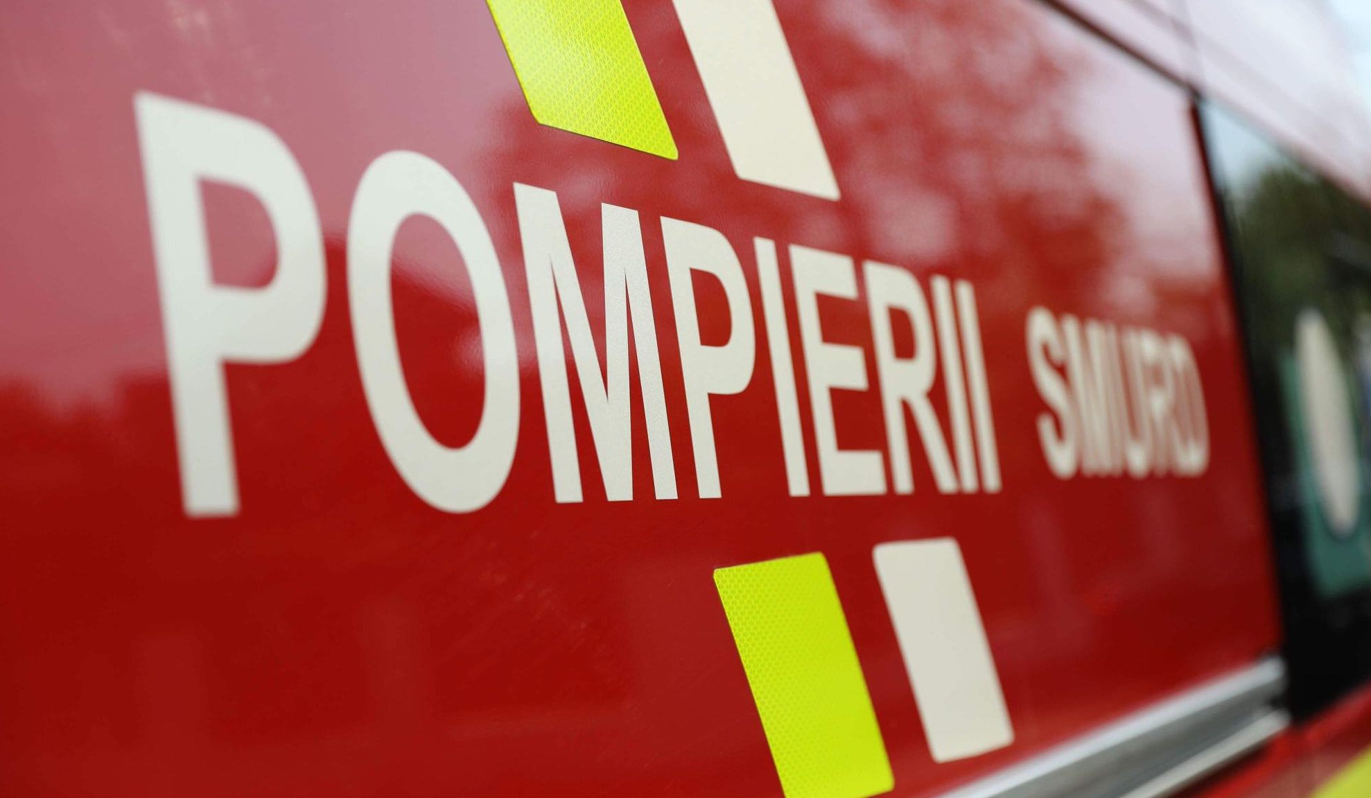 Noapte de foc, în județul Suceava: două case au ars ca o torță