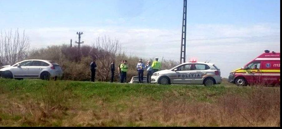Accident violent în Timiş, un microbuz s-a ciocnit cu un automobil