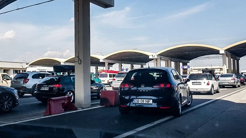 Aglomerație în Vama Giurgiu, la ieșirea din țară, din cauza mini-vacanței de Rusalii