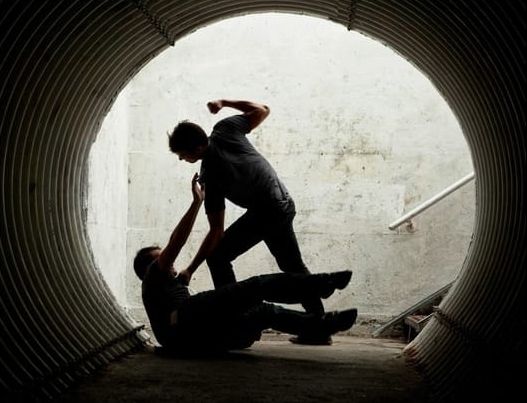 Caz şocant în Dâmboviţa, l-a omorât dintr-un pumn