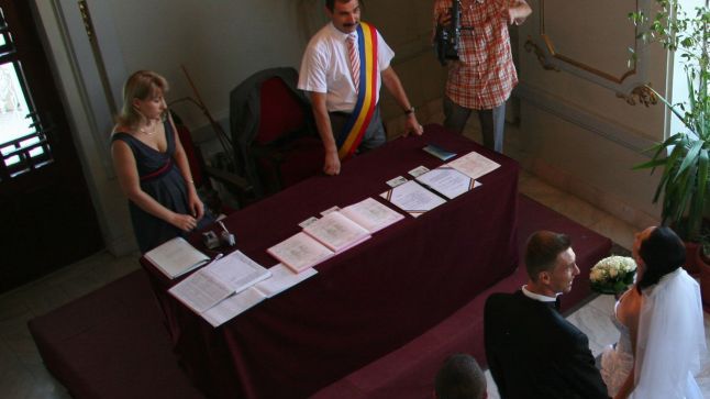 La Focșani, nunțile se vor face cu polițiști! Angajații sunt bătuți, deseori, de nuntași