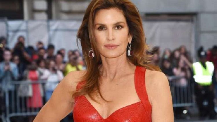 Cindy Crawford, pictorial nud