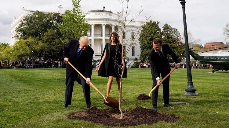 Emmanuel Macron, promisiune incredibilă pentru Donald Trump