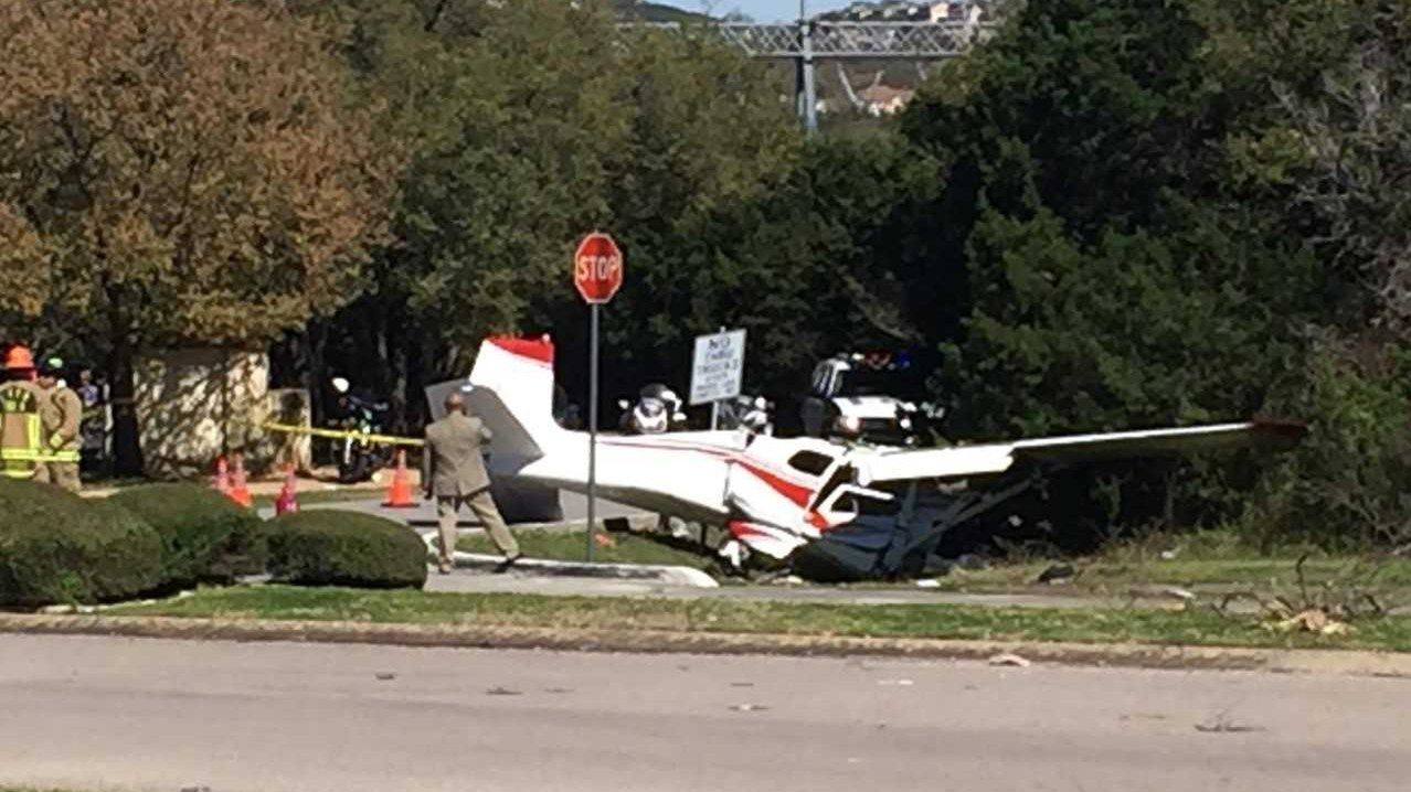 Morți și răniți, după ce două avioane s-au ciocnit în aer în Olanda 