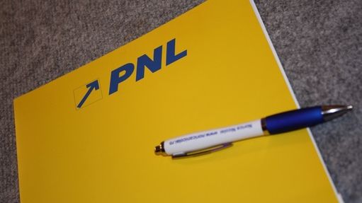 Dezastru în PNL! 12 nume cu greutate, date afară din partid!