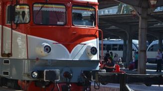 Dezastru în Bucureşti, după ploaia de sub avertizare cod portocaliu: trafic feroviar blocat