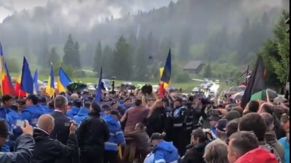Cazul Cimitirului Militar de la Valea Uzului. Ce a făcut Ungaria