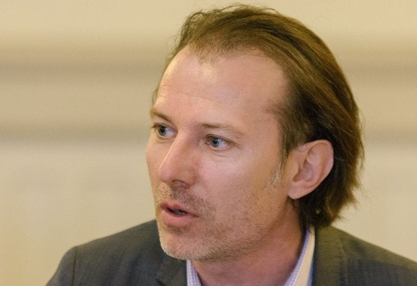 MAI vrea recompense morale pentru cadrele militare. Florin Cîțu: ”Tupeu de borfaș!”