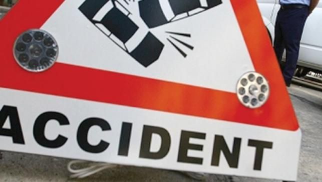 Accident înfiorător în judeţul Brăila: o maşină şi un TIR s-au ciocnit - 5 răniţi
