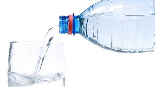 La ce oră să bei apă ca să ajungi la greutatea ideală