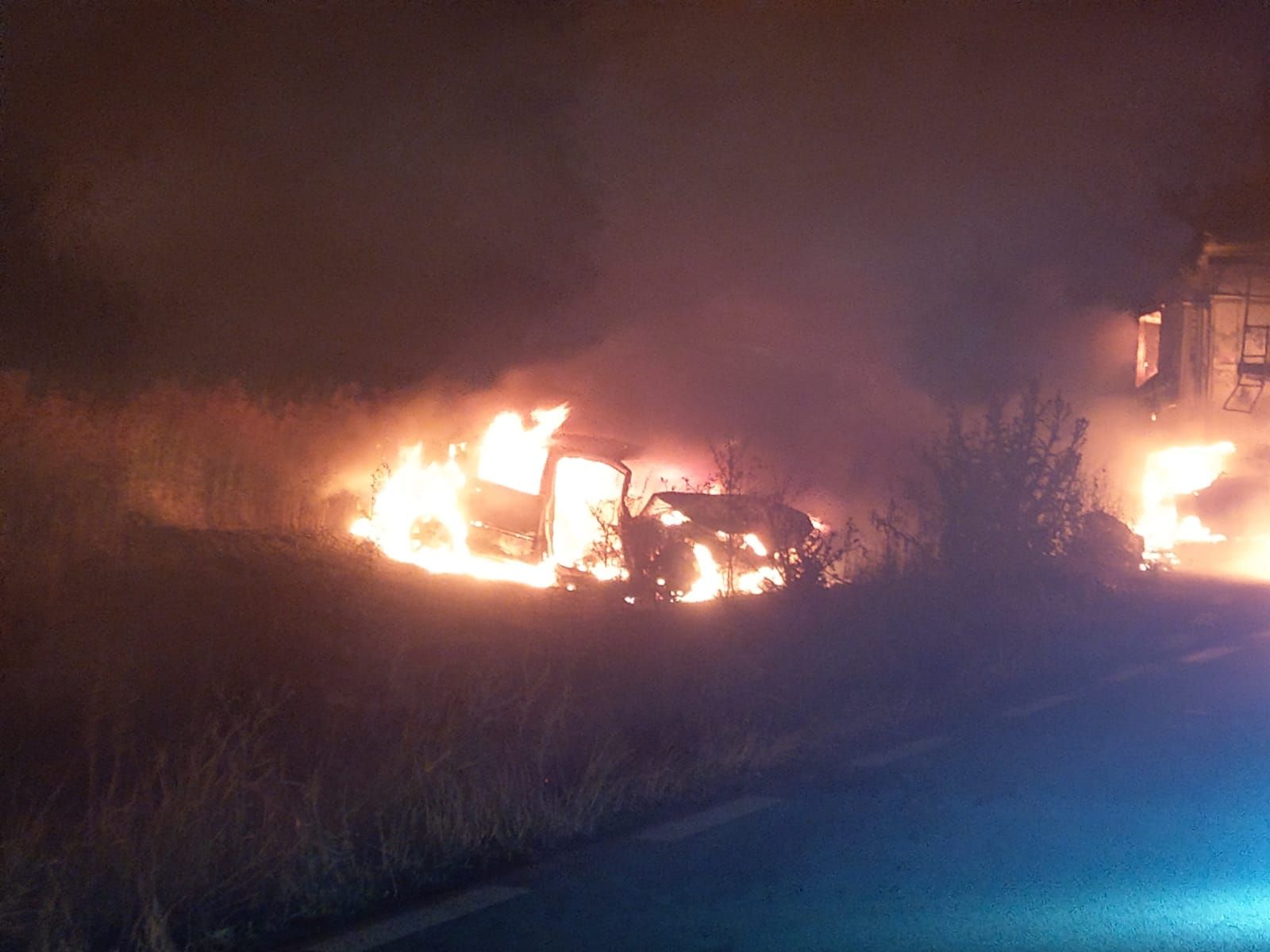 Accident grav la Medgidia. Un camion a luat foc, după impactul cu altă mașină(Video)