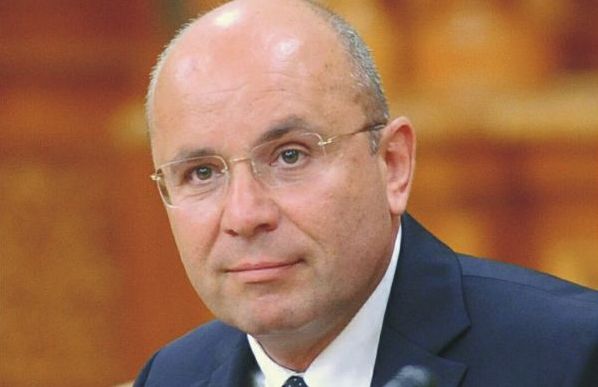 Cozmin Gușă: Statul paralel vrea să joace! Din nefericire, Dan Barna are șanse la Președinție 