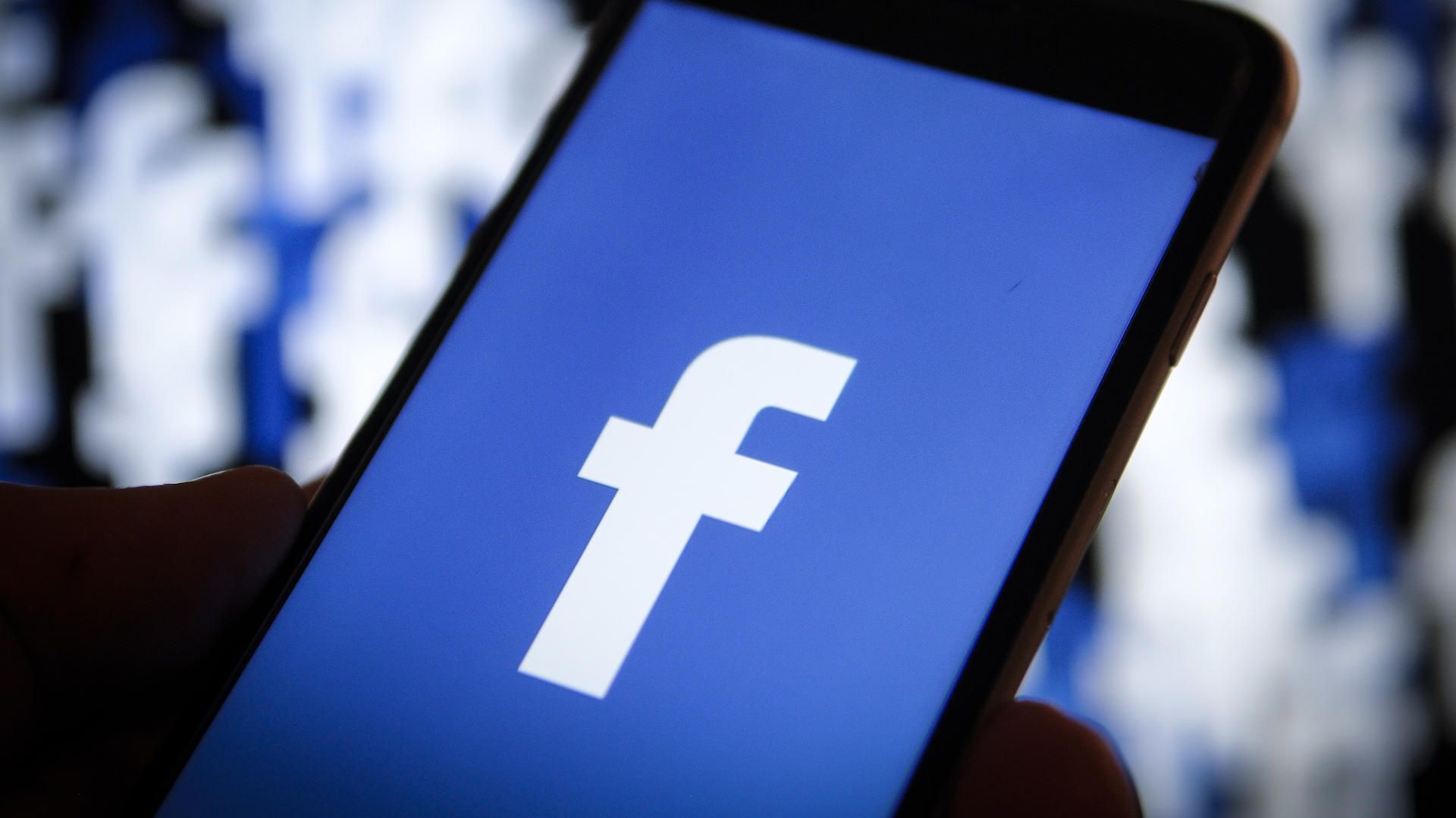 Facebook. Update Facebook. Facebook pentru telefon se schimbă