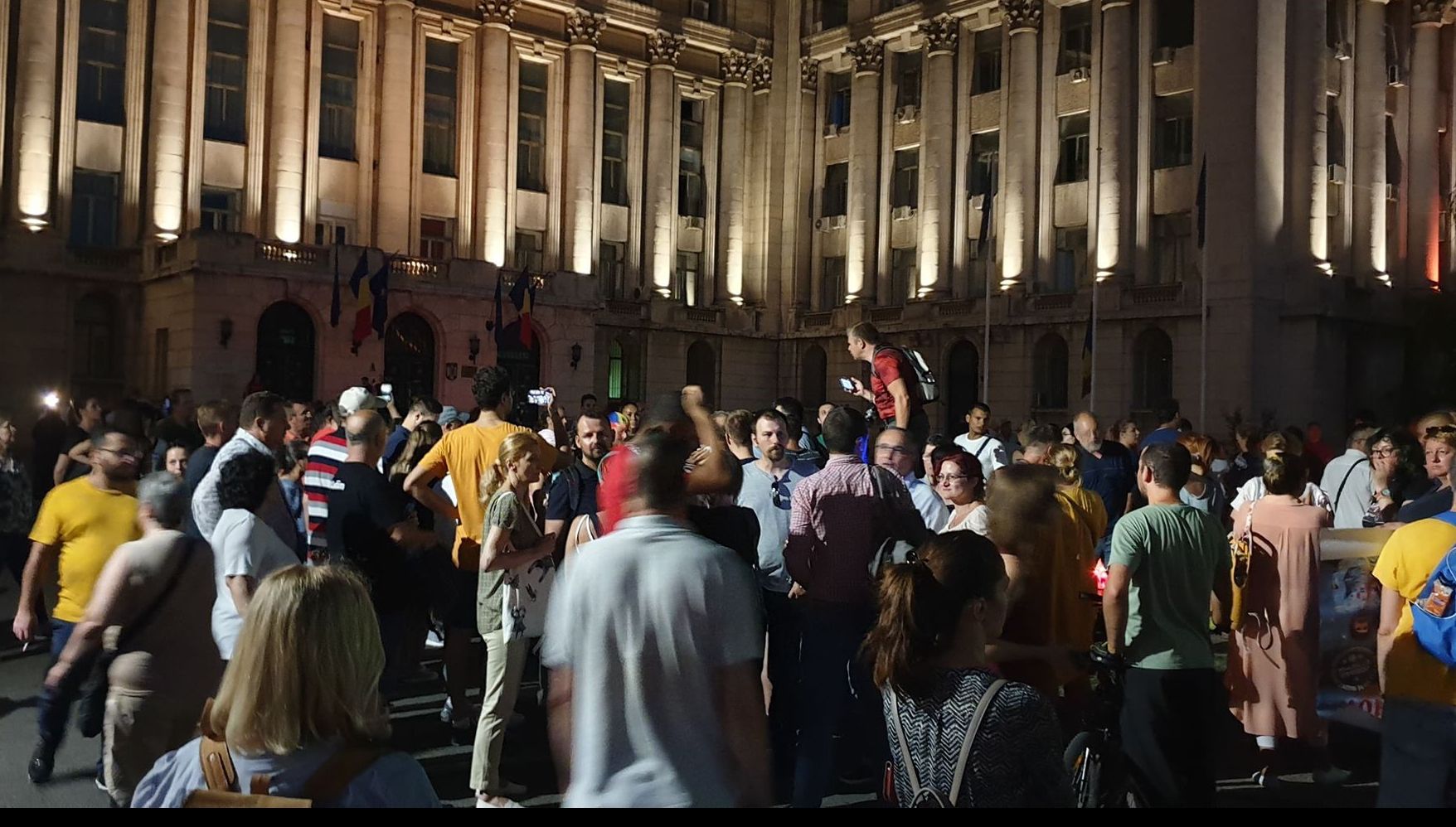 Protest pentru Alexandra în Bucureşti şi în ţară, mii de oamenii pe străzi (VIDEO+GALERIE FOTO)