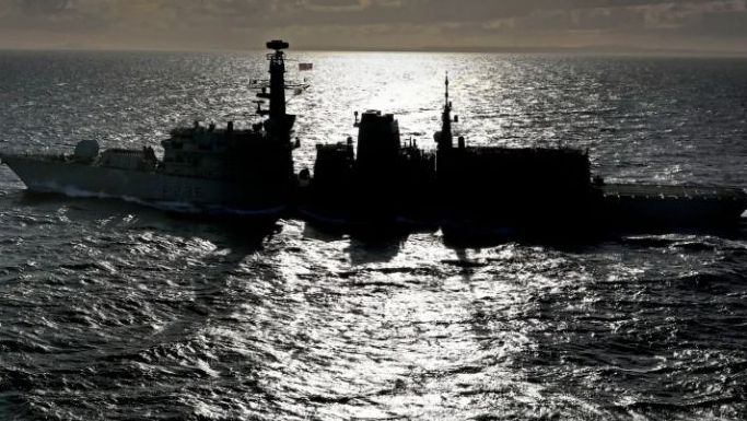 Conflict în Golful Persic. Ambarcațiuni iraniene au încercat să captureze un petrolier britanic