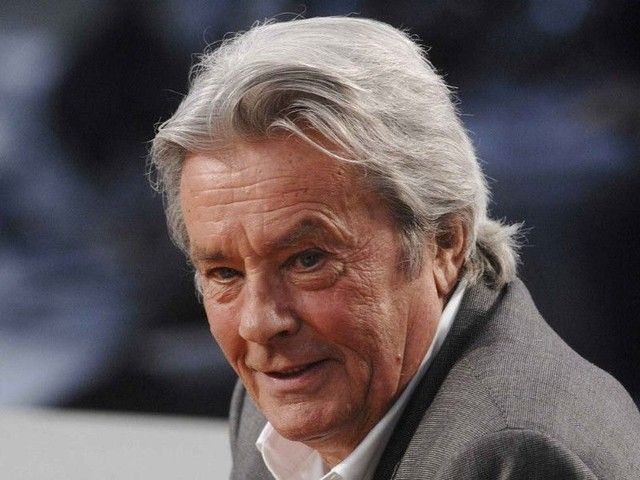 Prima fotografie cu Alain Delon după accidentul vascular cerebral