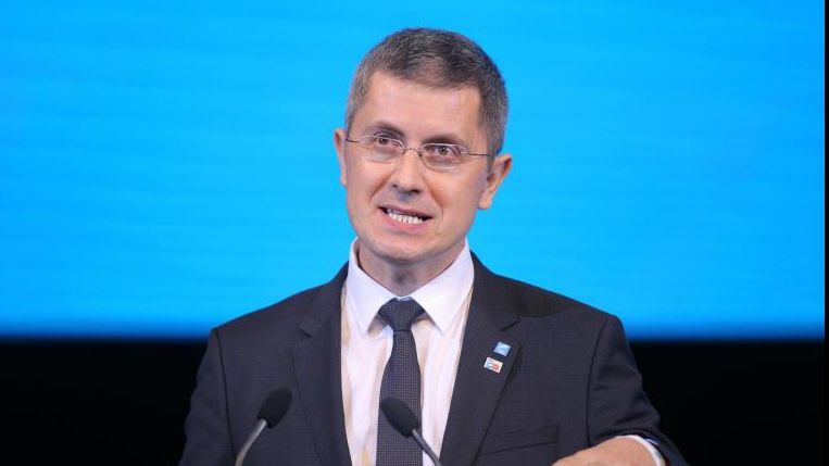 Primul lucru pe care vrea să îl facă Barna dacă ajunge președinte