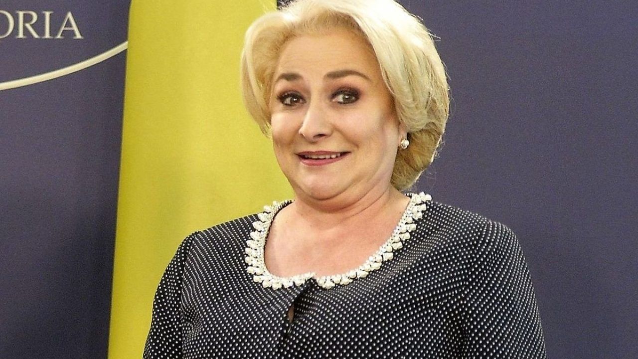 Șeful PMP: "Ăștia o țin pe pastile pe Dăncilă. Guvernul e în moarte clinică!"