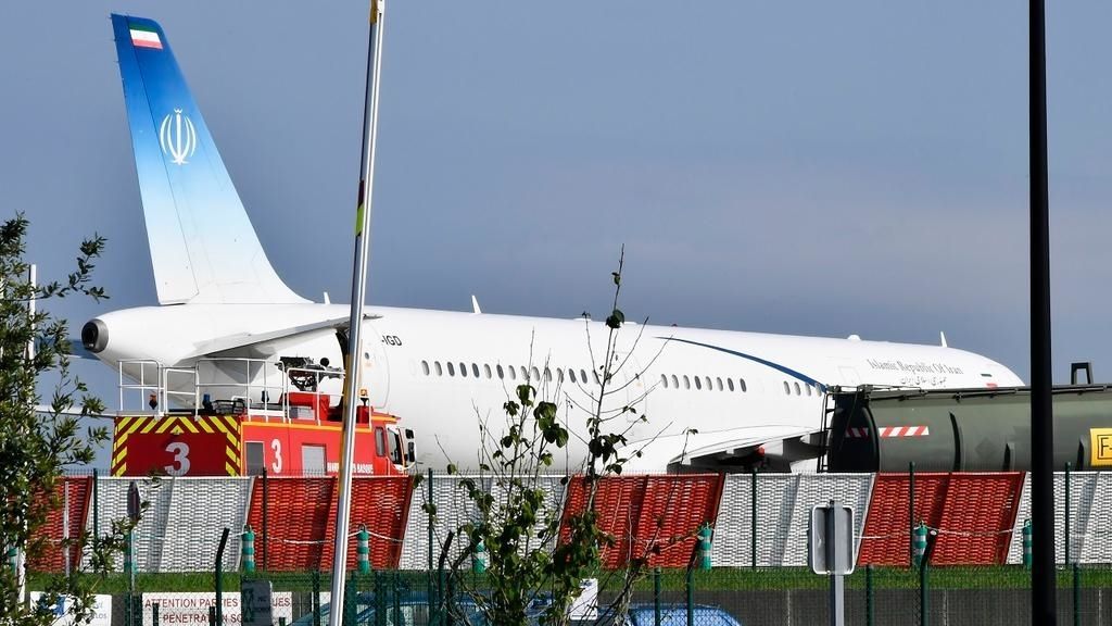 Lovitură de teatru diplomatică a lui Macron: ministrul iranian de externe, la summitul G7