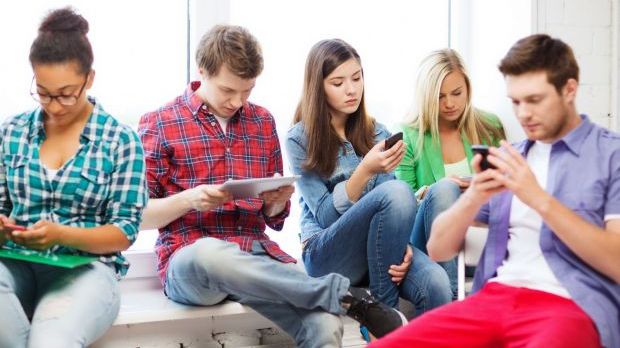 Ce poate afla un specialist doar prin studierea ecranului telefonului tău