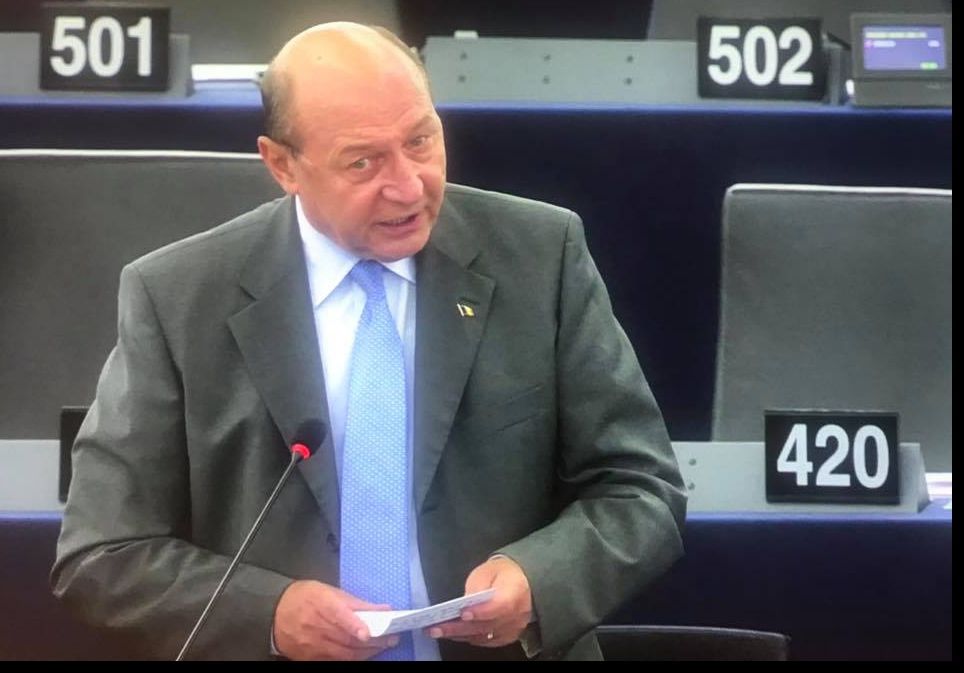 Băsescu, în plenul Parlamentului European: ”Uniunea Europeană a devenit tot mai puțin relevantă!”