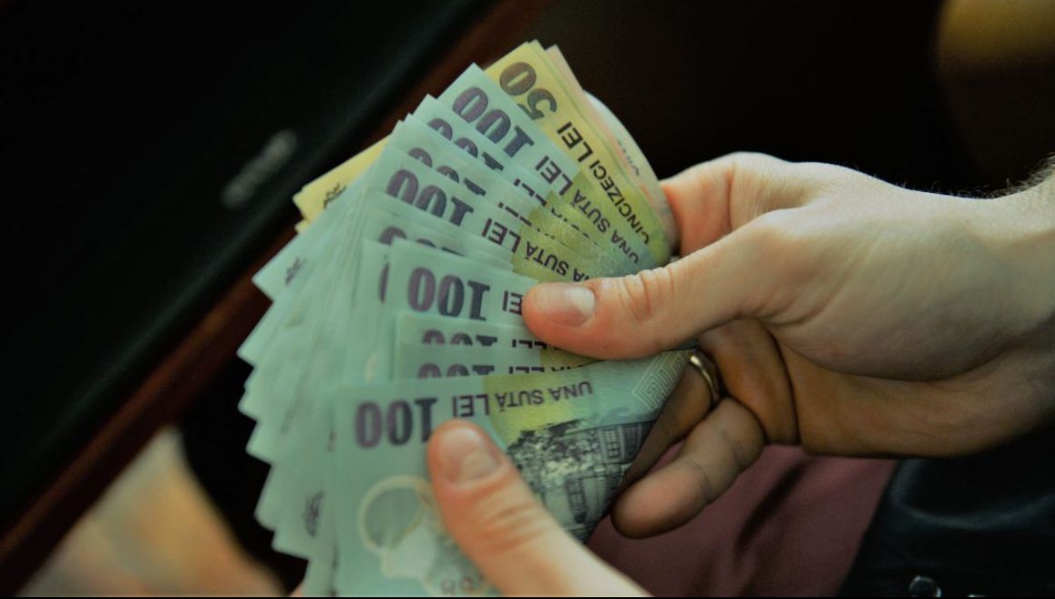 Ordonanţa prin care se pot plăti salariile bugetarilor, publicată în Monitorul Oficial