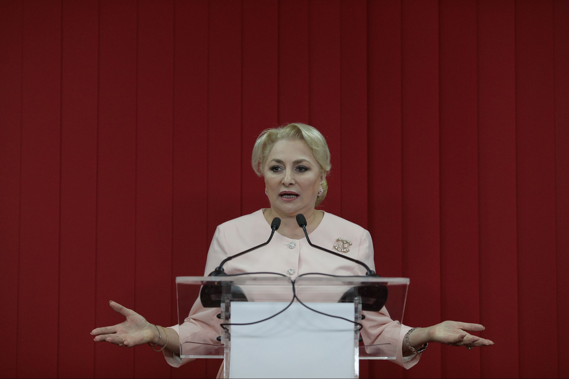 În plină criză guvernamentală, Viorica Dăncilă pleacă în SUA