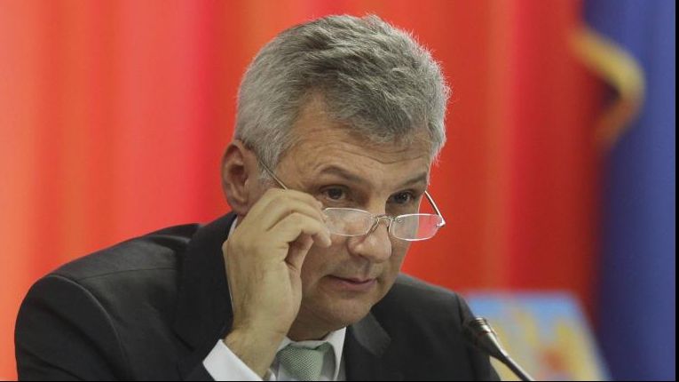 Zamfir, către Tăriceanu: Nu e mai dezonorant să te afiliezi grupului PSD decât grupului Pro România
