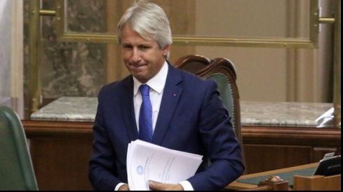 Orlando Teodorovici, derapaj grav de limbaj în Parlament: ”Îmi plac curvele, dar nu blonde”