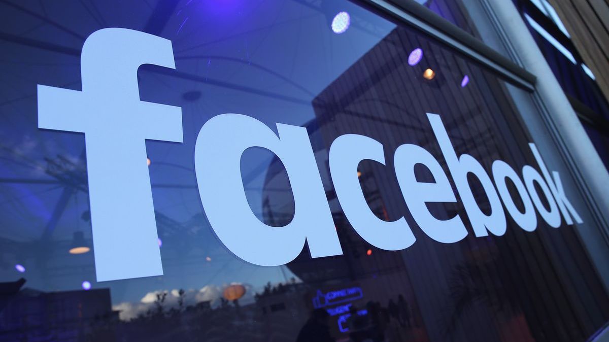 Schimbări importante! Facebook impune două noi restricții