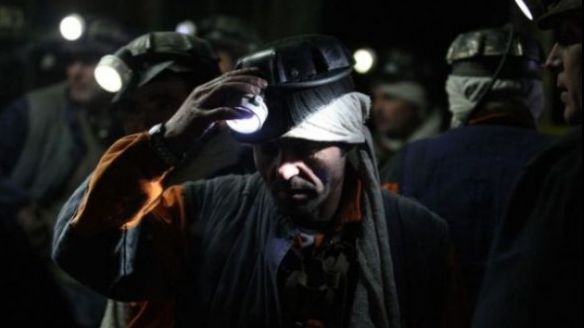 Minerii își cer în stradă drepturile