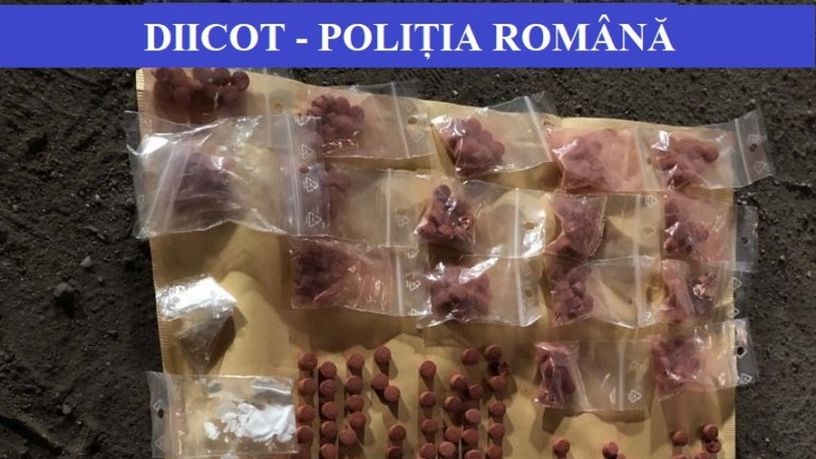 Un tânăr din Satu Mare, prins cu aproape 500 de pastile ecstasy asupra sa