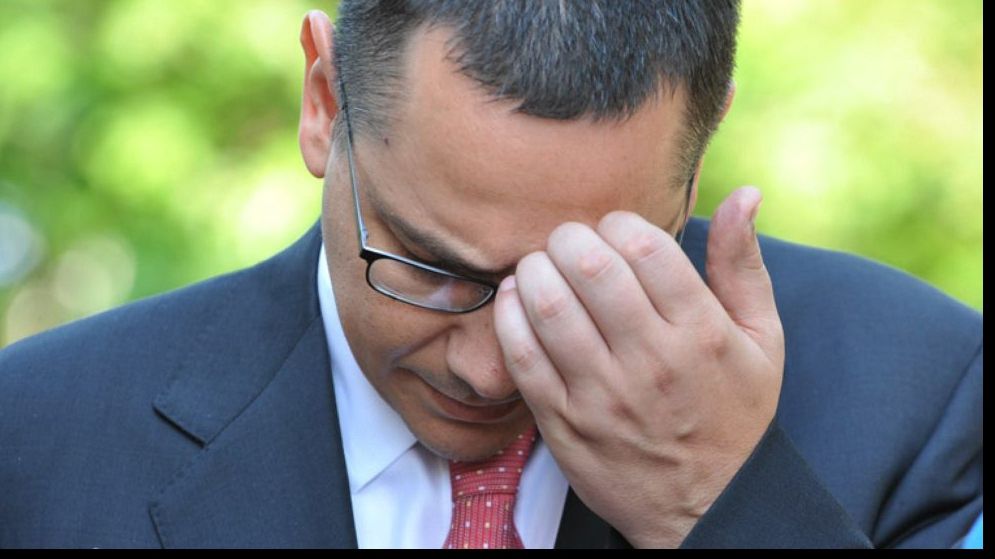 Ponta acuză: Niște șmecheri se folosesc de numele meu să își acopere trădările și afacerile murdare