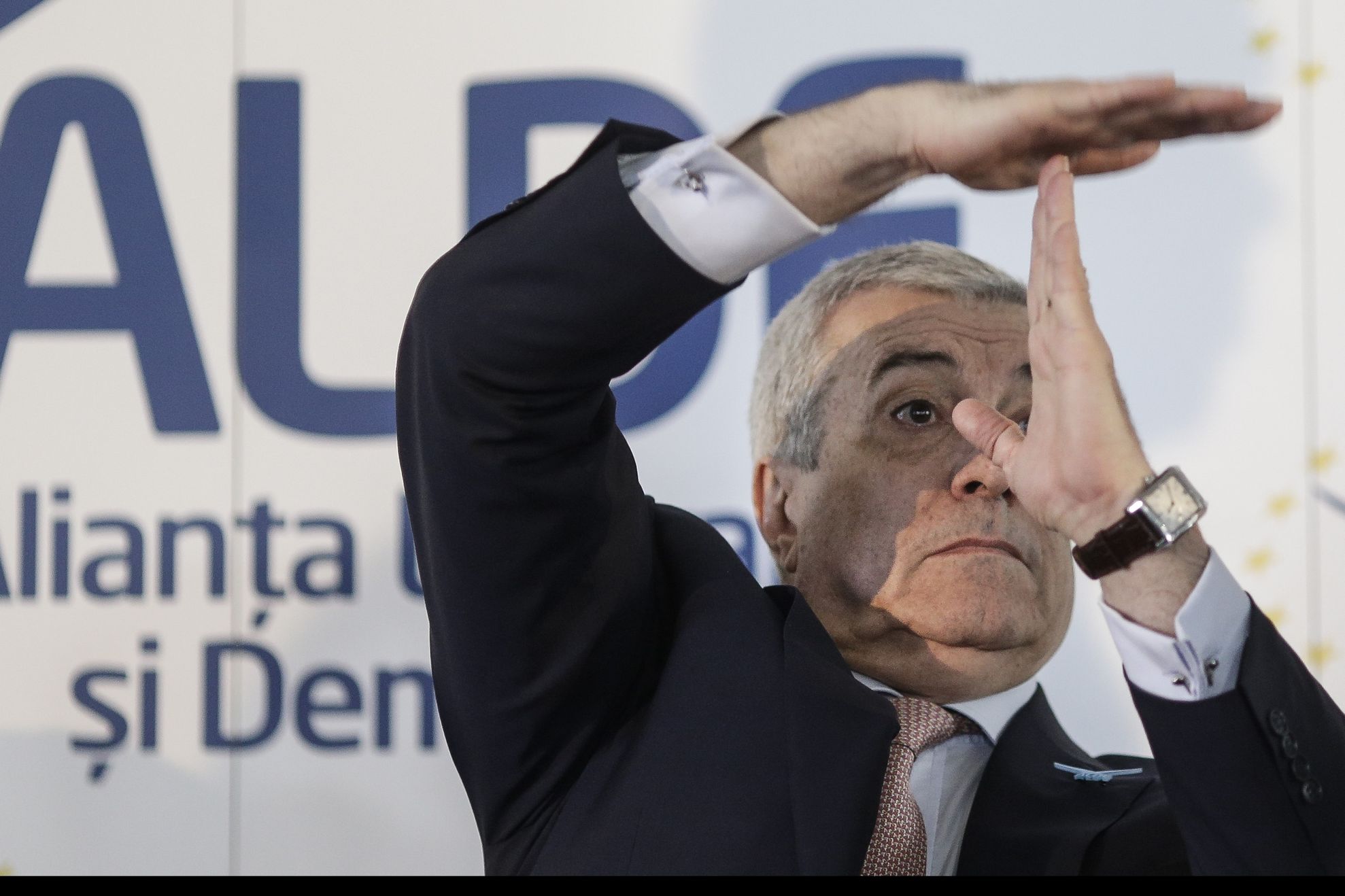 Tăriceanu a anunţat că va ataca la Curtea Constituţională numirea lui Meleșcanu la șefia Senatului