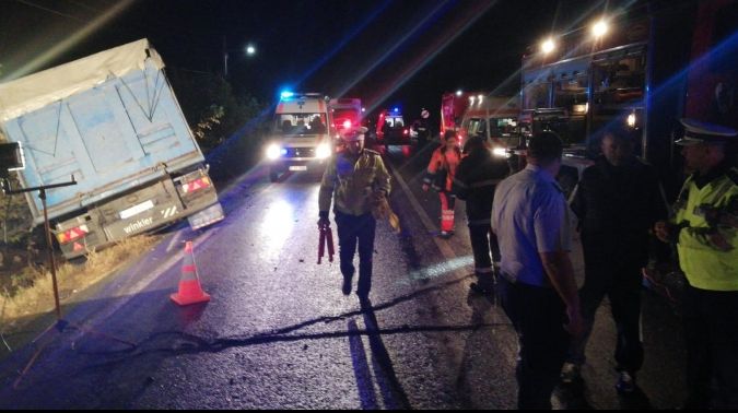Tragedie. Microbuz spulberat de tir: 10 morți și 8 răniți. Care e starea răniților