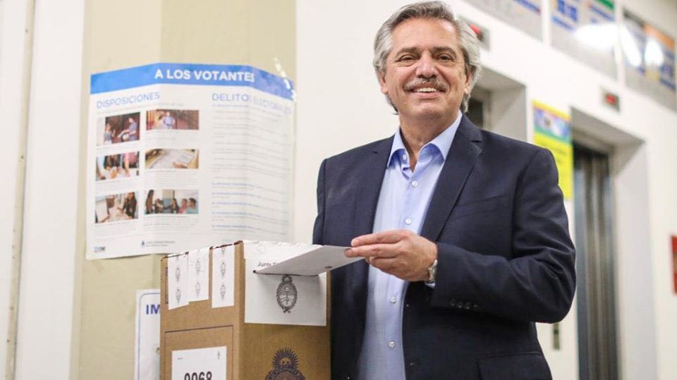 Candidatul de stânga al opoziției câștigă alegerile prezidențiale din Argentina