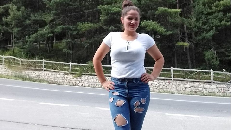 A murit tânăra care a căzut cu mașina pe Transfăgărășan