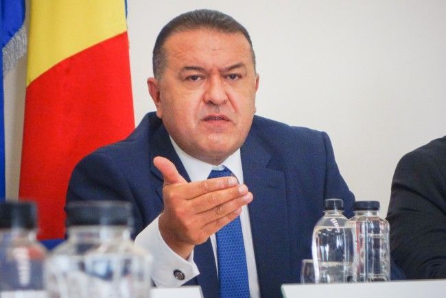 Daraban, Camera de Comerț: "Ca să măreşti salariile nesustenabil, nu-ţi trebuie decât 4 clase"
