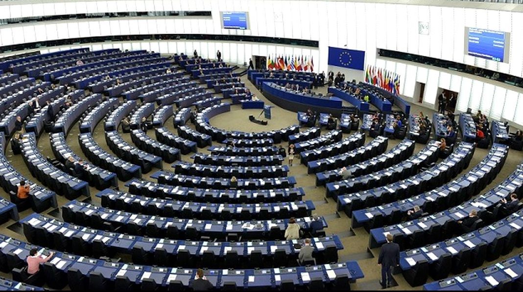 Tensiuni în Parlamentul European. Viitorii comisari europeni „cu probleme” vor fi blocați  