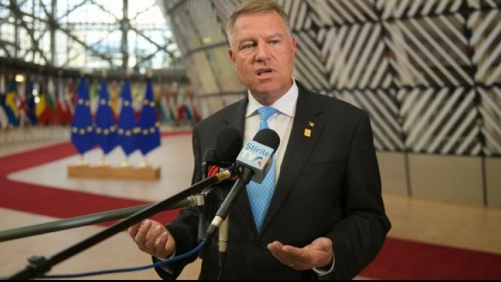 Dublarea alocațiilor stă  în pixul lui Iohannis