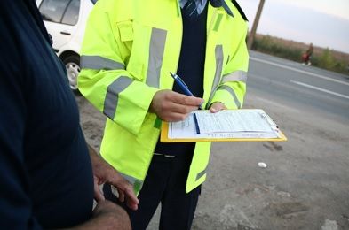 Dialog halucinant între un șofer și un polițist: "Tu știi cine e tata?" Ce a urmat
