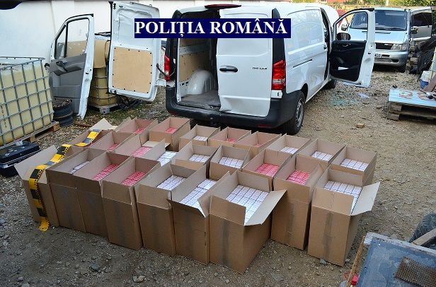 Depozit cu țigări de contrabandă în casa unui bărbat arestat la domiciliu pentru contrabandă