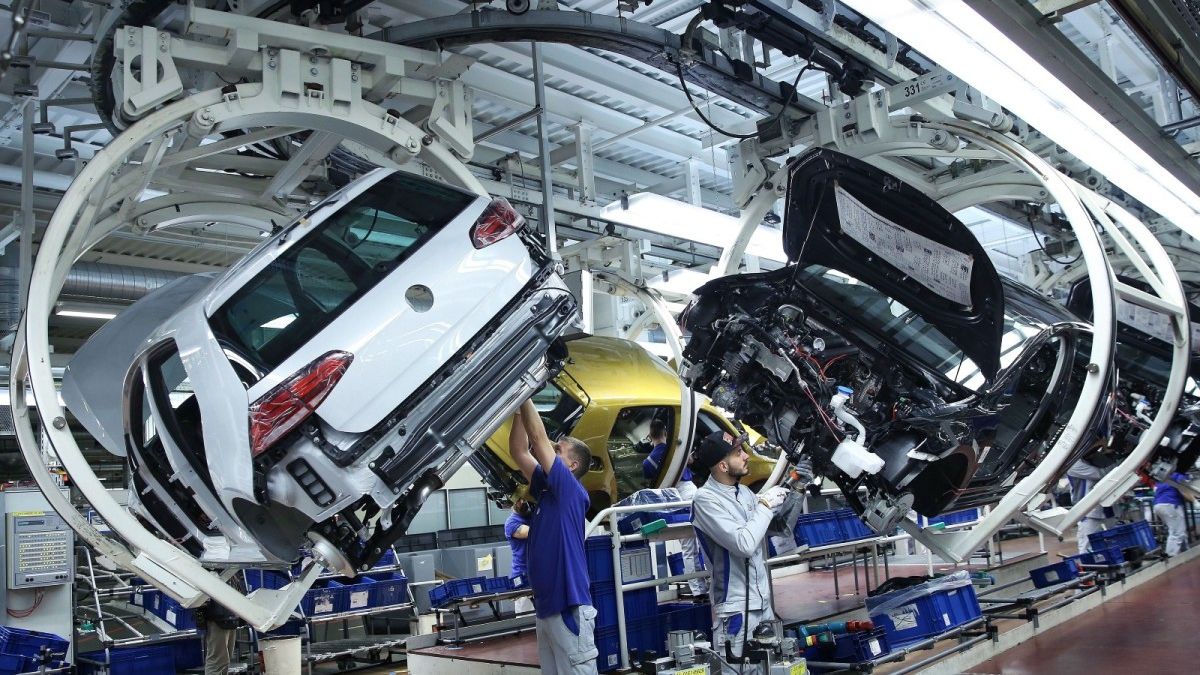 Cum vrea Bulgaria să fure investiția Volkswagen din România?