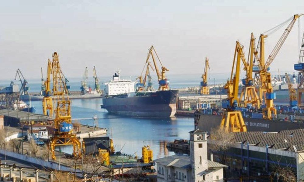 Transfugii algerieni, care au provocat un incendiu la bordul unei nave din Constanța, au reușit să fugă