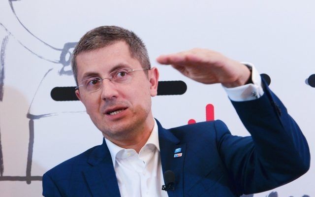 USR decide soarta lui Dan Barna