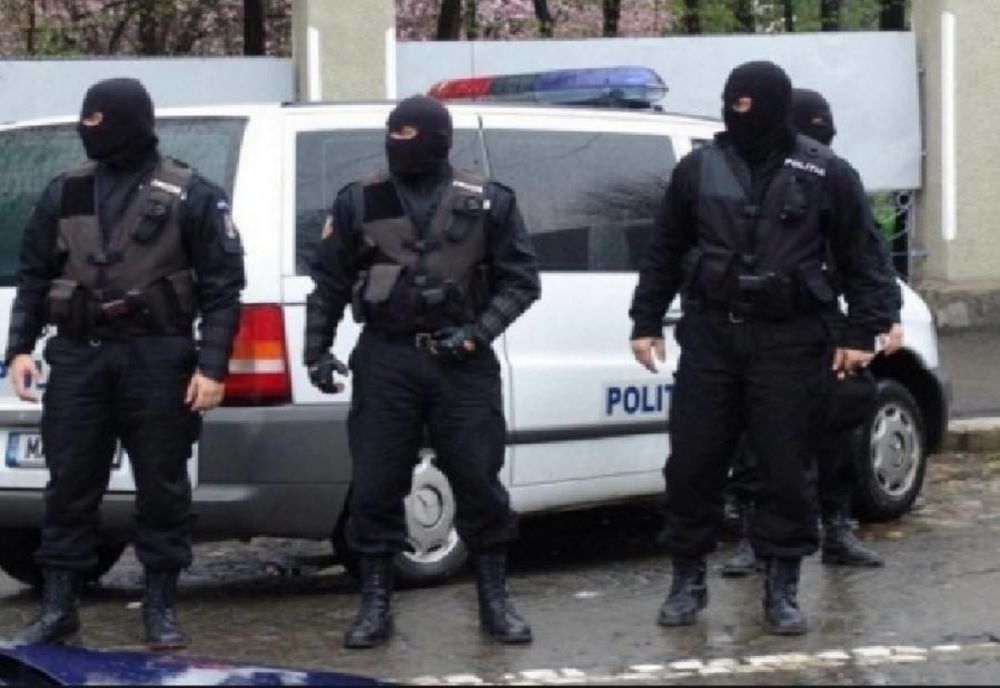 Percheziții la clanurile de interlopi din Ghimpați 