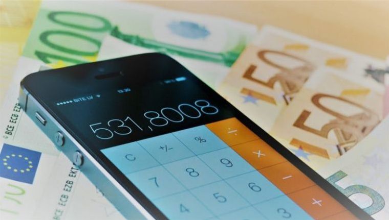 Leul, speriat de instalarea noului guvern. EURO aproape de un nou maxim